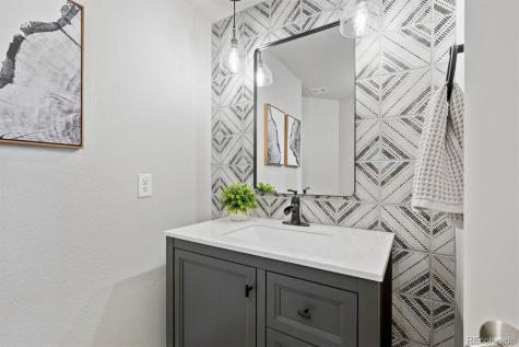 6924 S Picadilly Street Aurora CO 80016