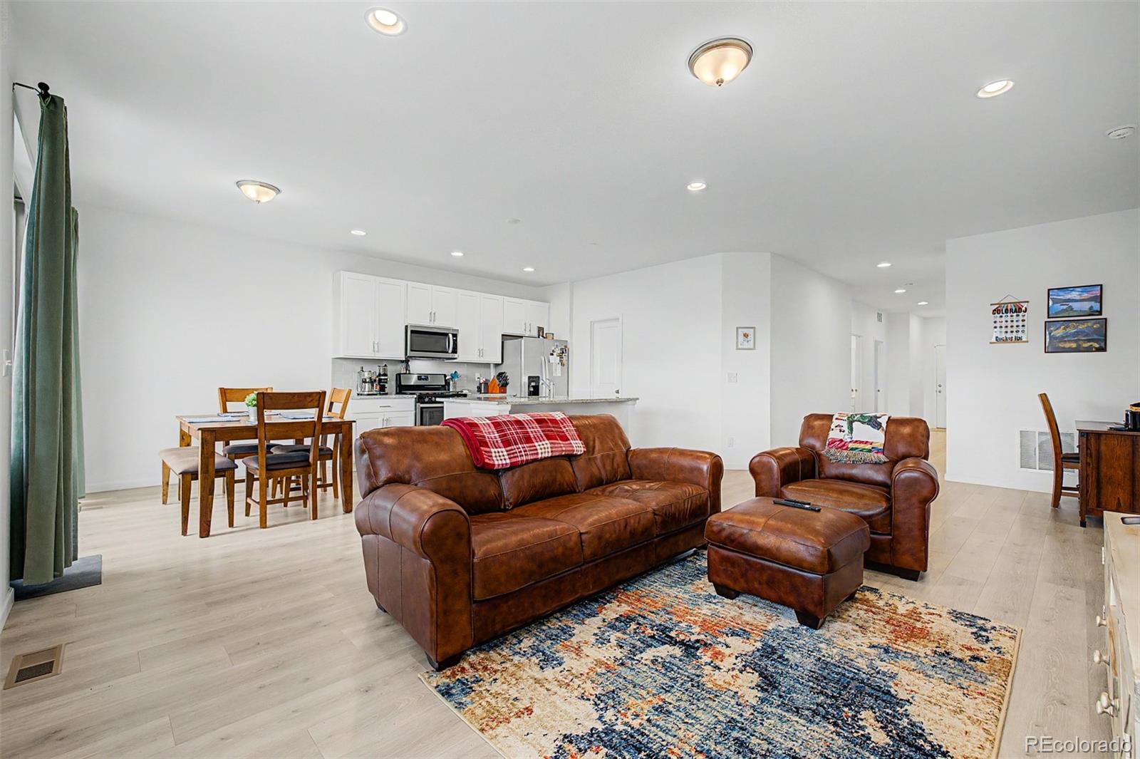 121 S Vandriver Way Aurora CO 80018