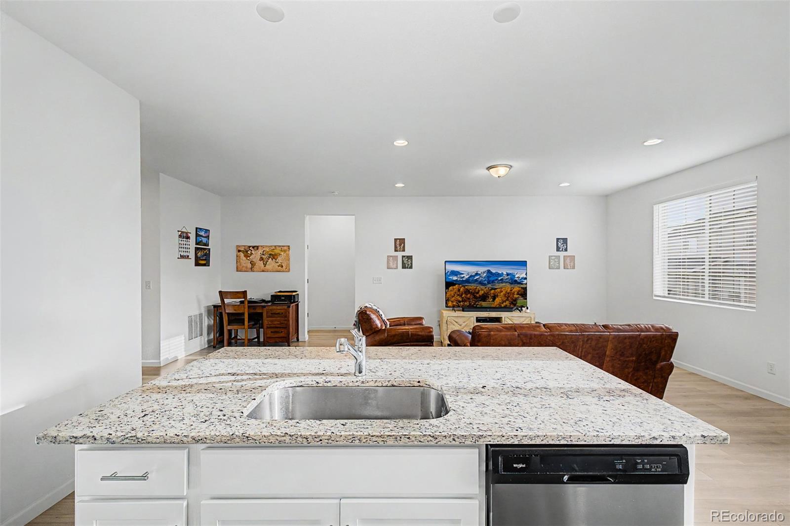121 S Vandriver Way Aurora CO 80018