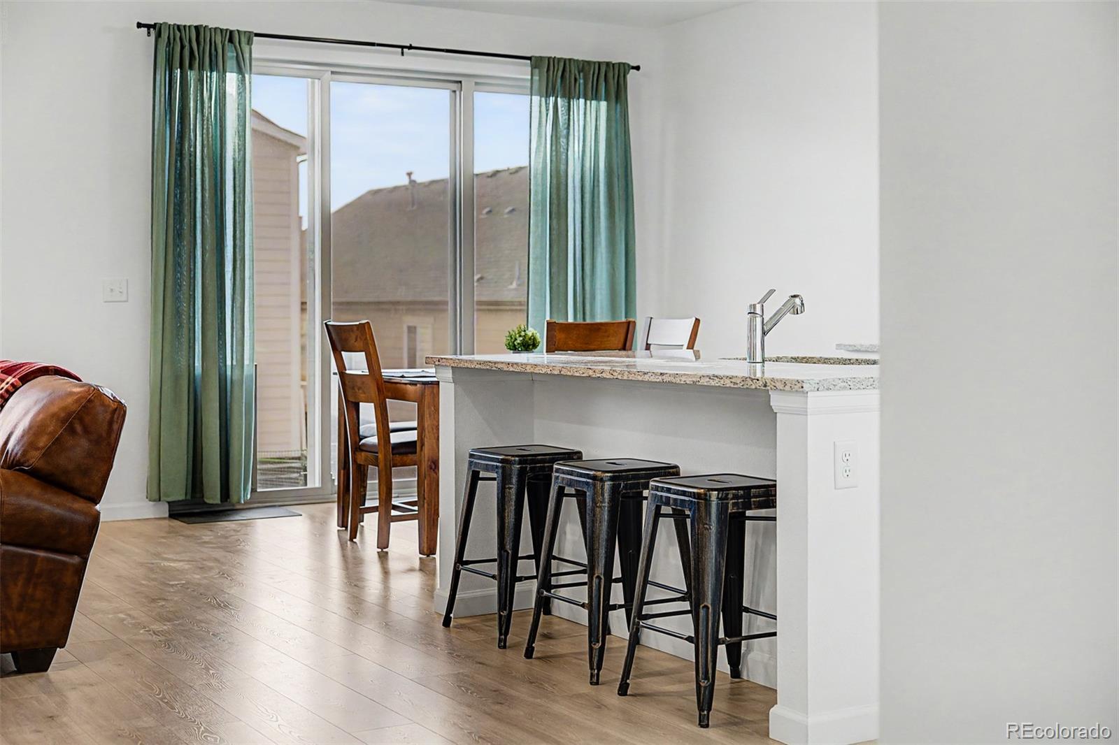 121 S Vandriver Way Aurora CO 80018