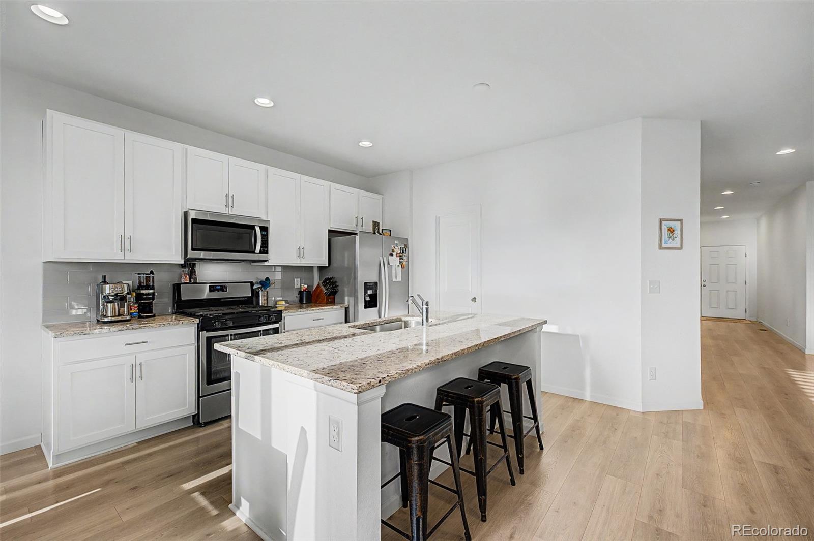 121 S Vandriver Way Aurora CO 80018