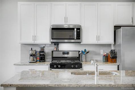 121 S Vandriver Way Aurora CO 80018