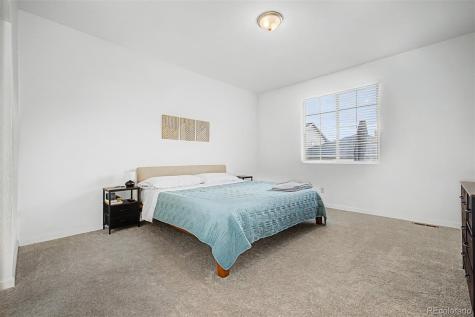 121 S Vandriver Way Aurora CO 80018