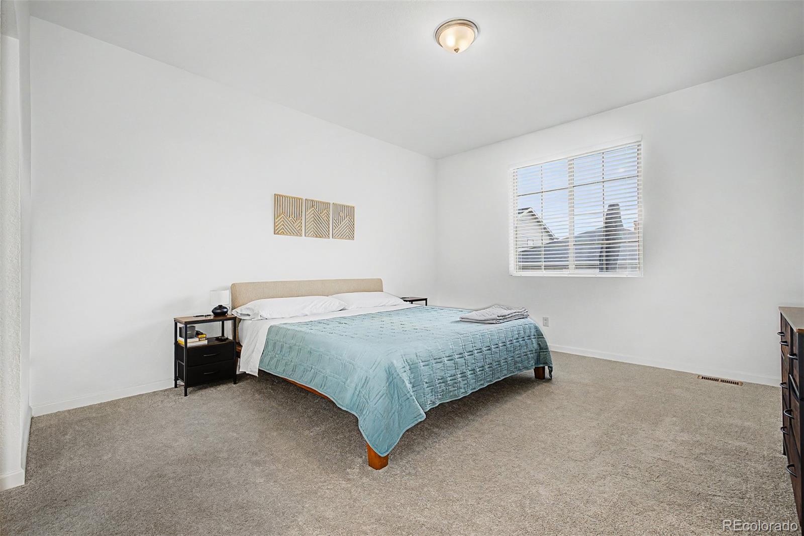 121 S Vandriver Way Aurora CO 80018