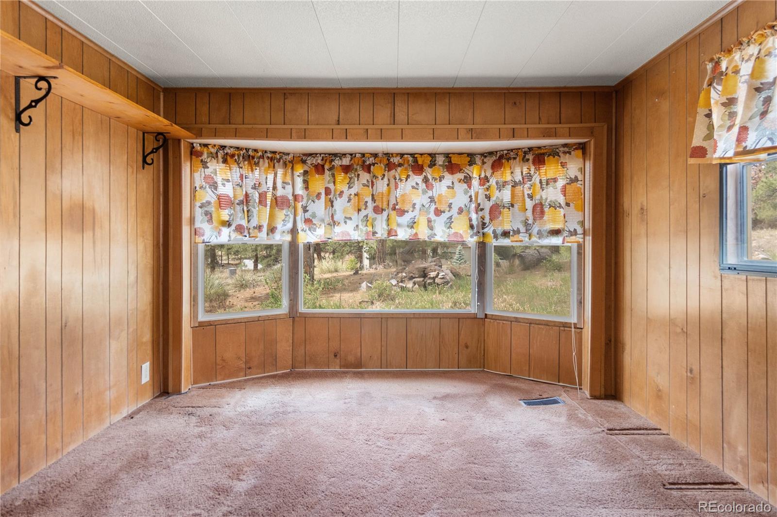 5336 County Road 142 Elizabeth CO 80107