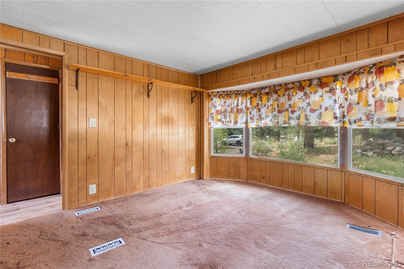 5336 County Road 142 Elizabeth CO 80107