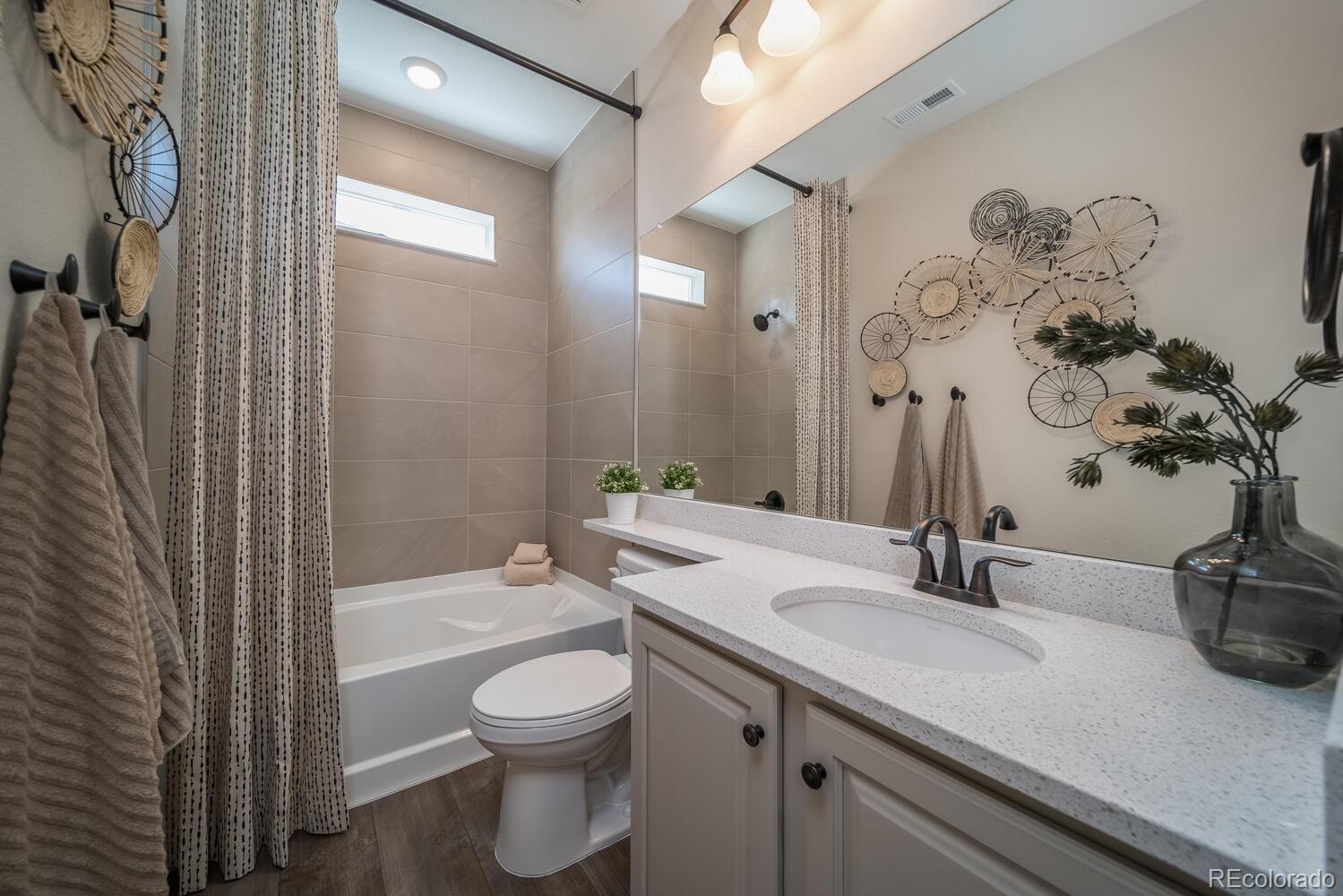 21815 E 51st Drive Aurora CO 80019