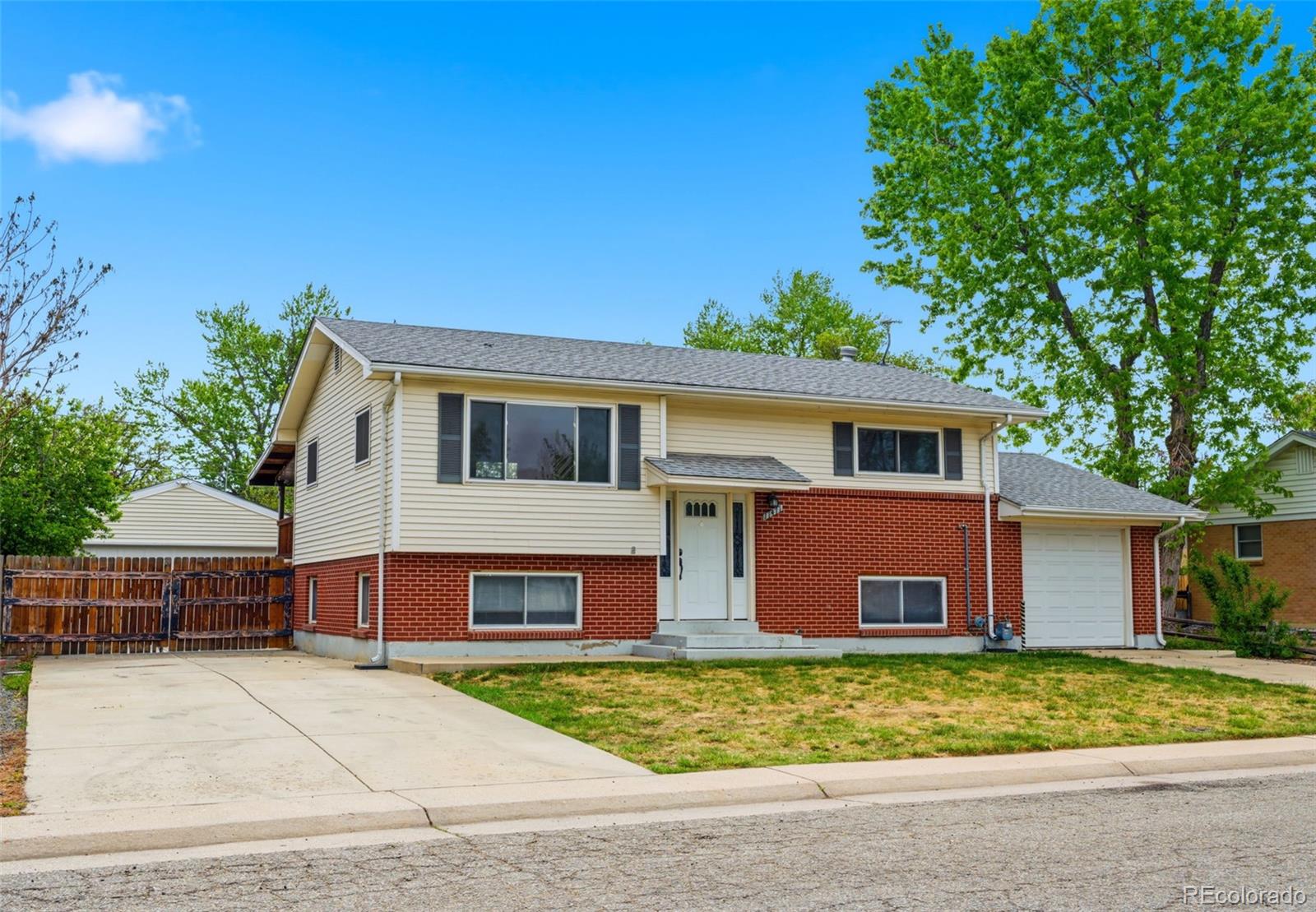 11471 Downing Street Northglenn CO 80233