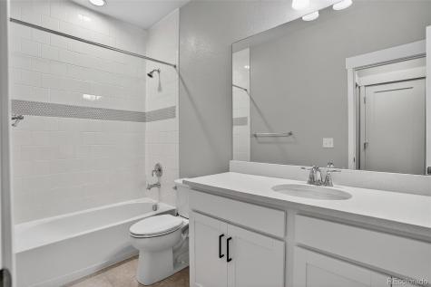 21554 E 59th Drive Aurora CO 80019