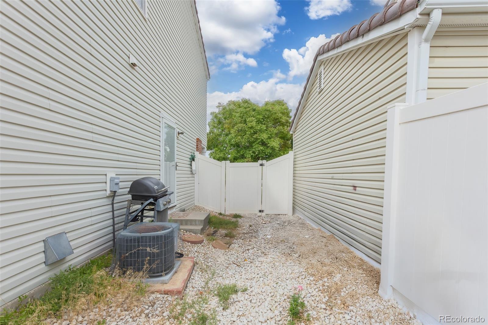 18636 E 42nd Avenue Denver CO 80249