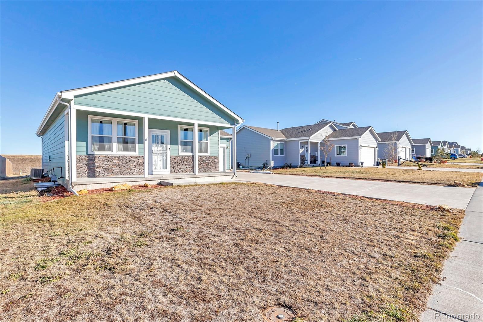 436 S 3rd Avenue Deer Trail CO 80105