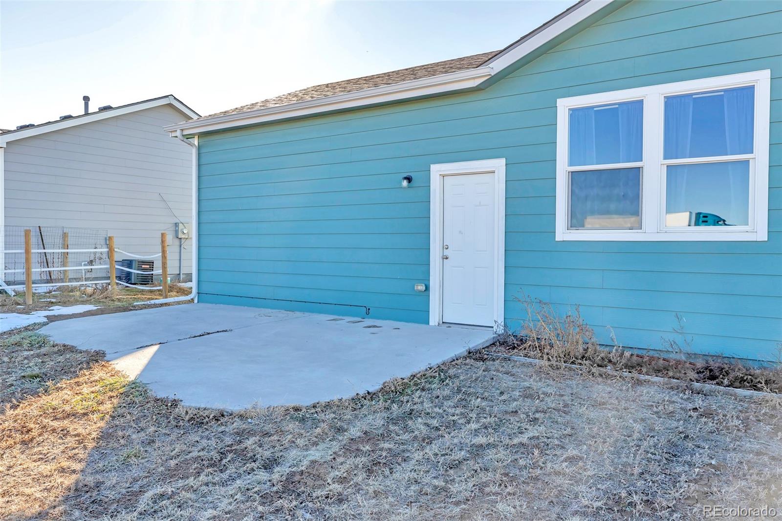 436 S 3rd Avenue Deer Trail CO 80105