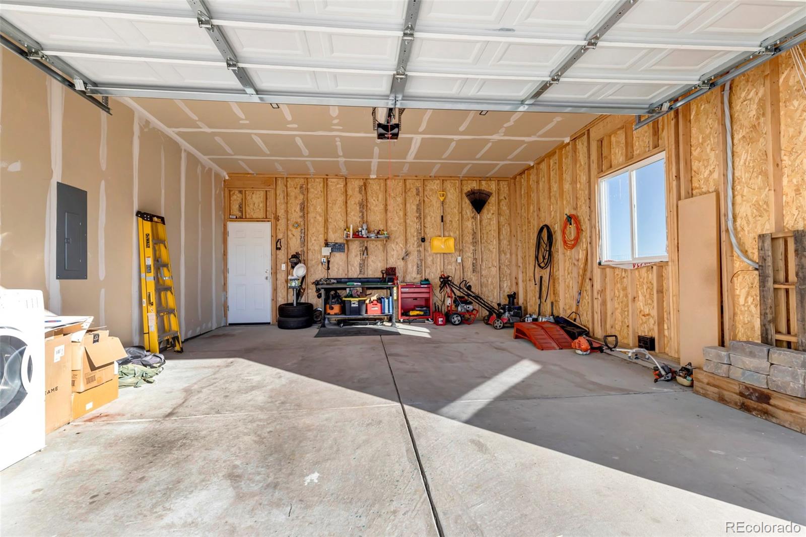 436 S 3rd Avenue Deer Trail CO 80105