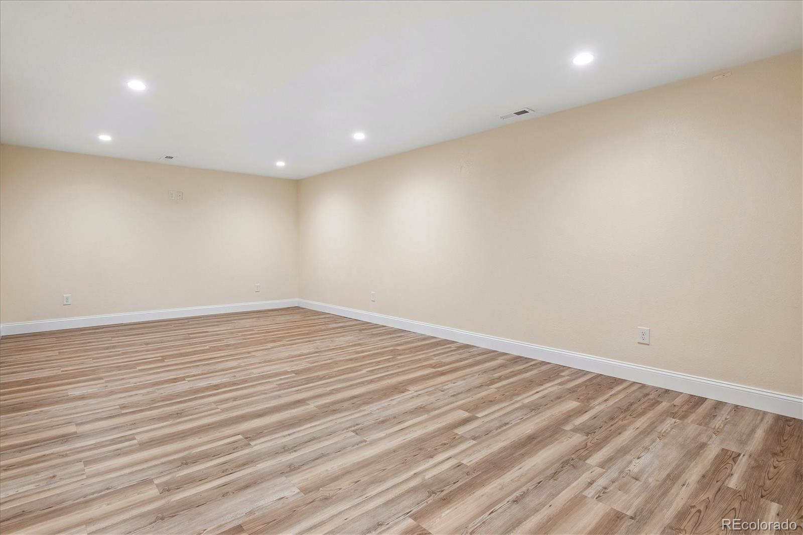 10894 E Wesley Avenue Aurora CO 80014