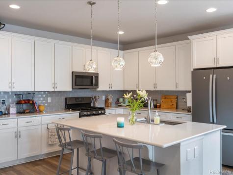 3921 Eaton Park Street Aurora CO 80019