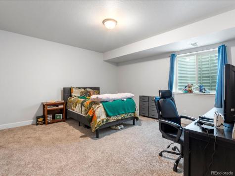 3921 Eaton Park Street Aurora CO 80019