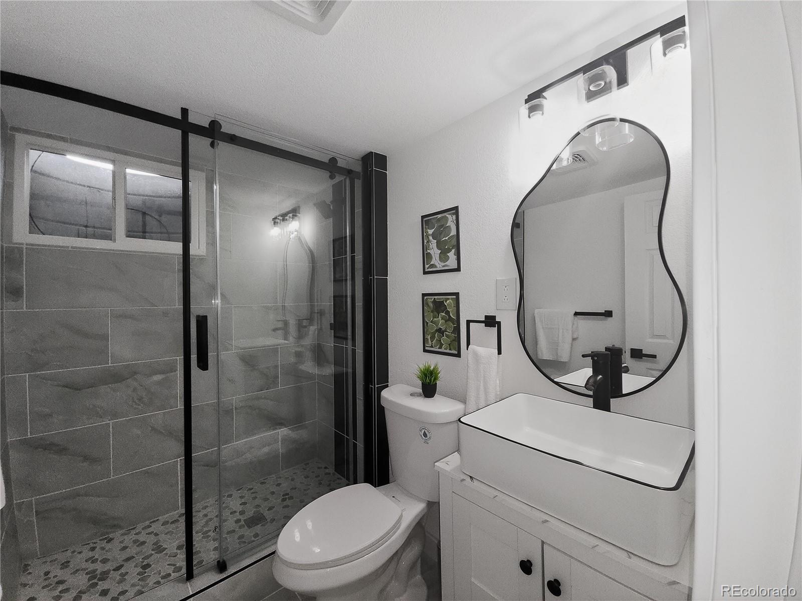 3227 S Grape Street Denver CO 80222
