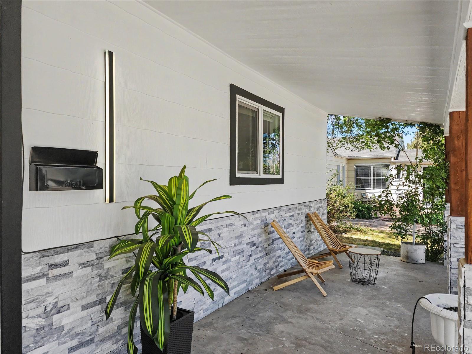 3227 S Grape Street Denver CO 80222