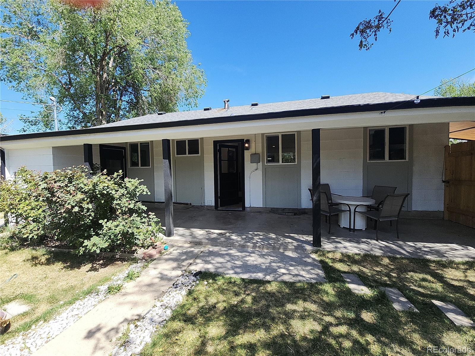 3227 S Grape Street Denver CO 80222