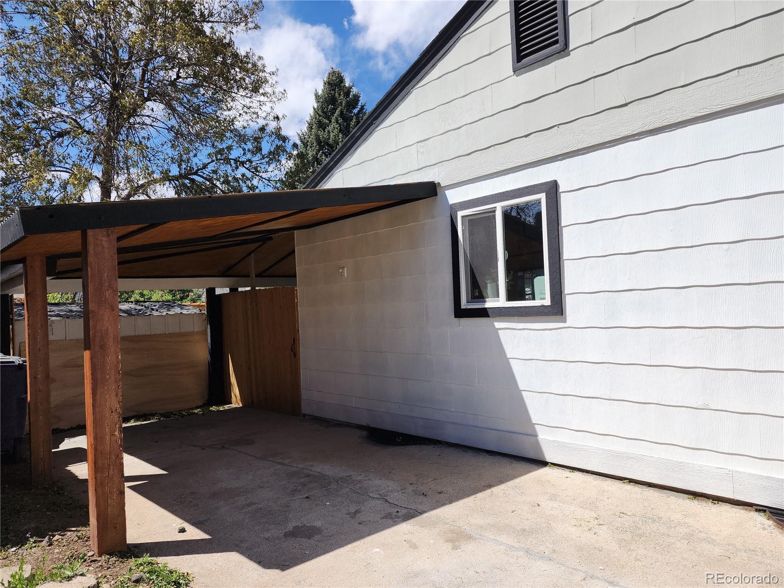 3227 S Grape Street Denver CO 80222