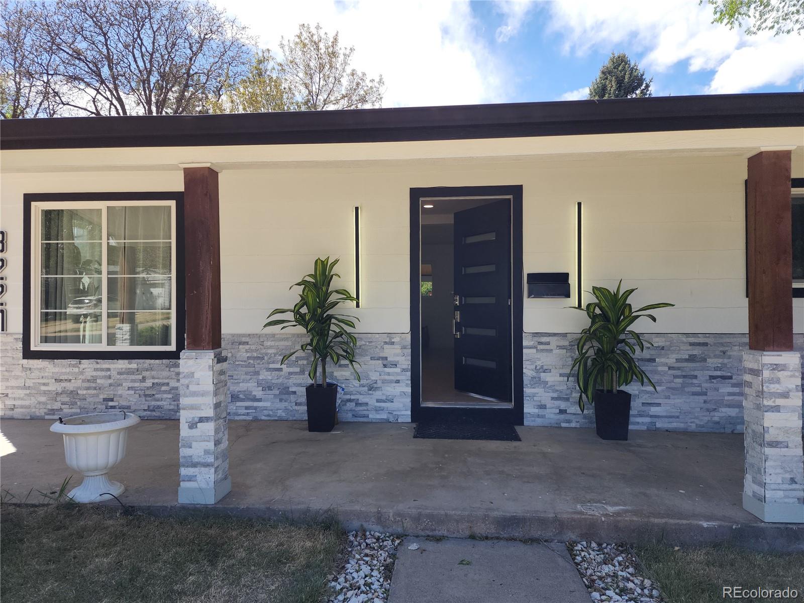 3227 S Grape Street Denver CO 80222