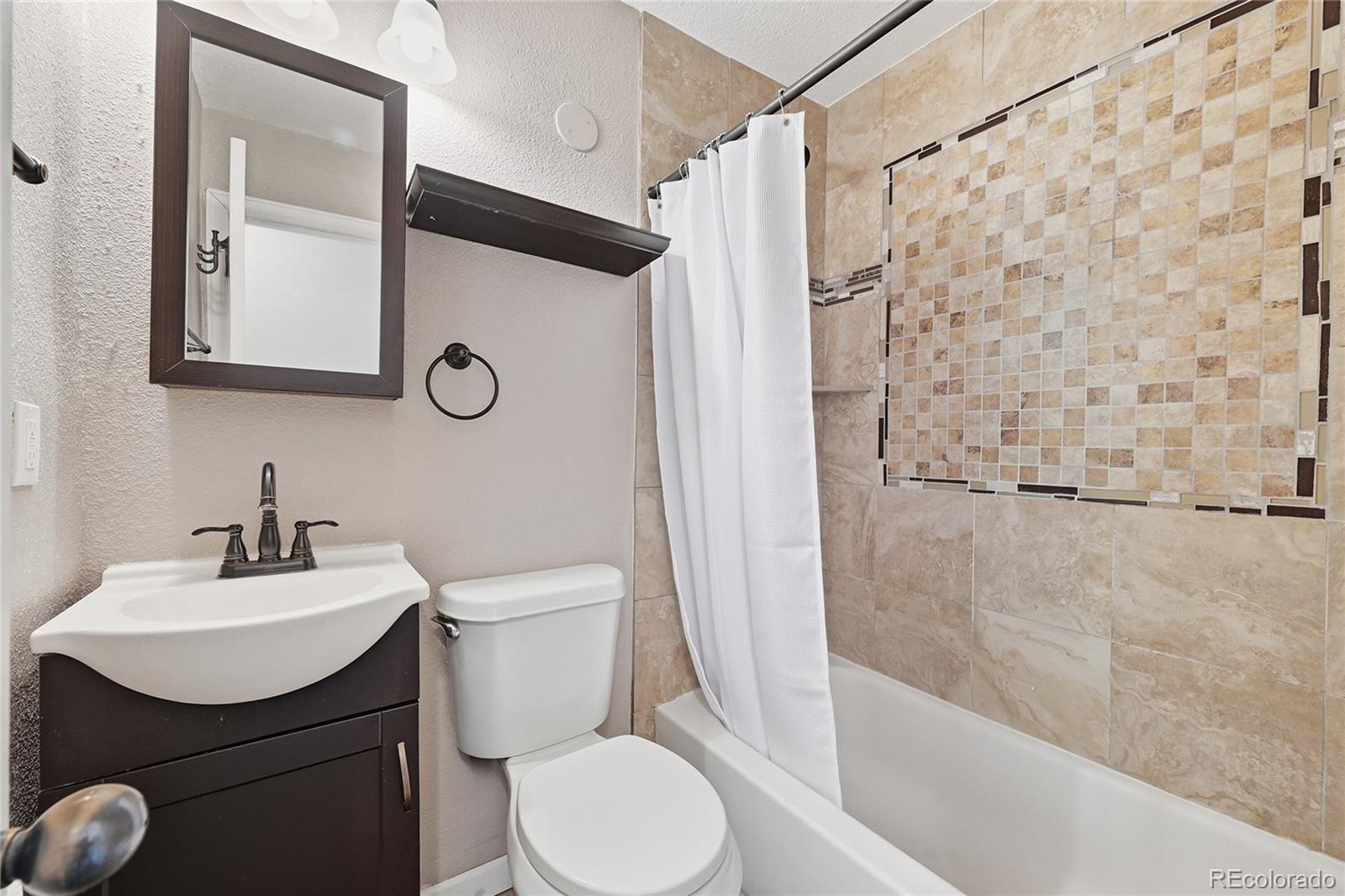 1781 Kingston Street Aurora CO 80010