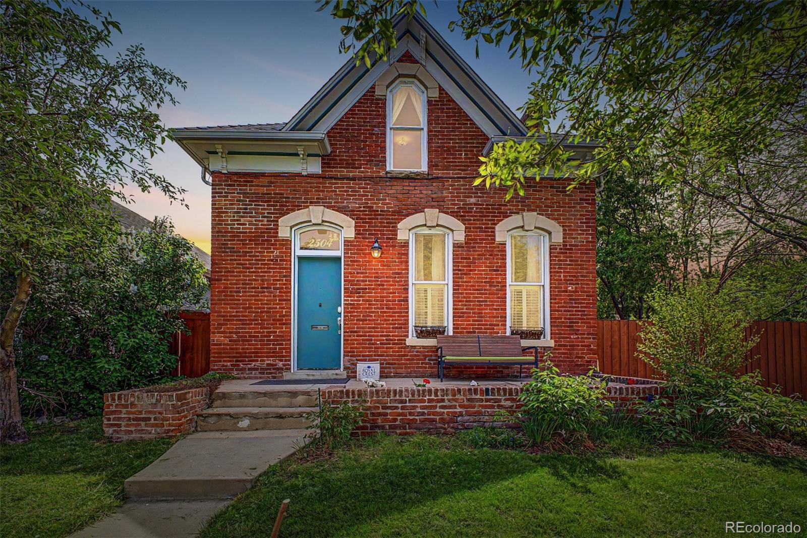 2504 Glenarm Place Denver CO 80205