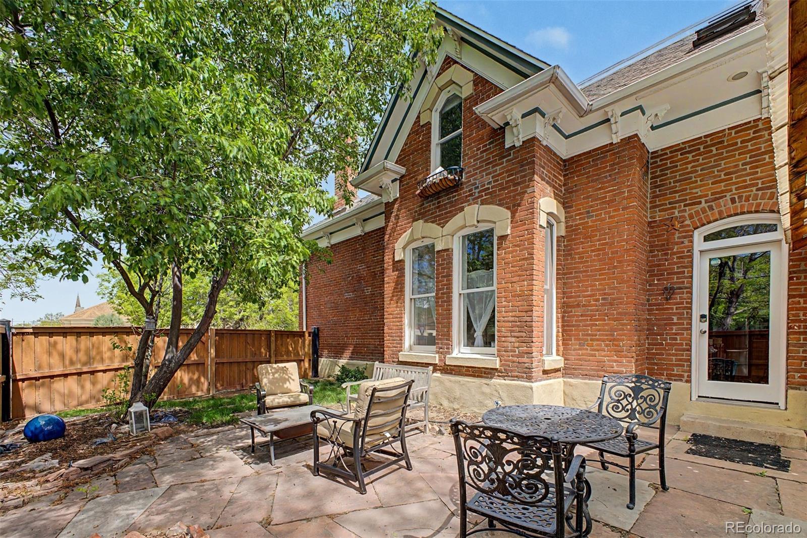 2504 Glenarm Place Denver CO 80205