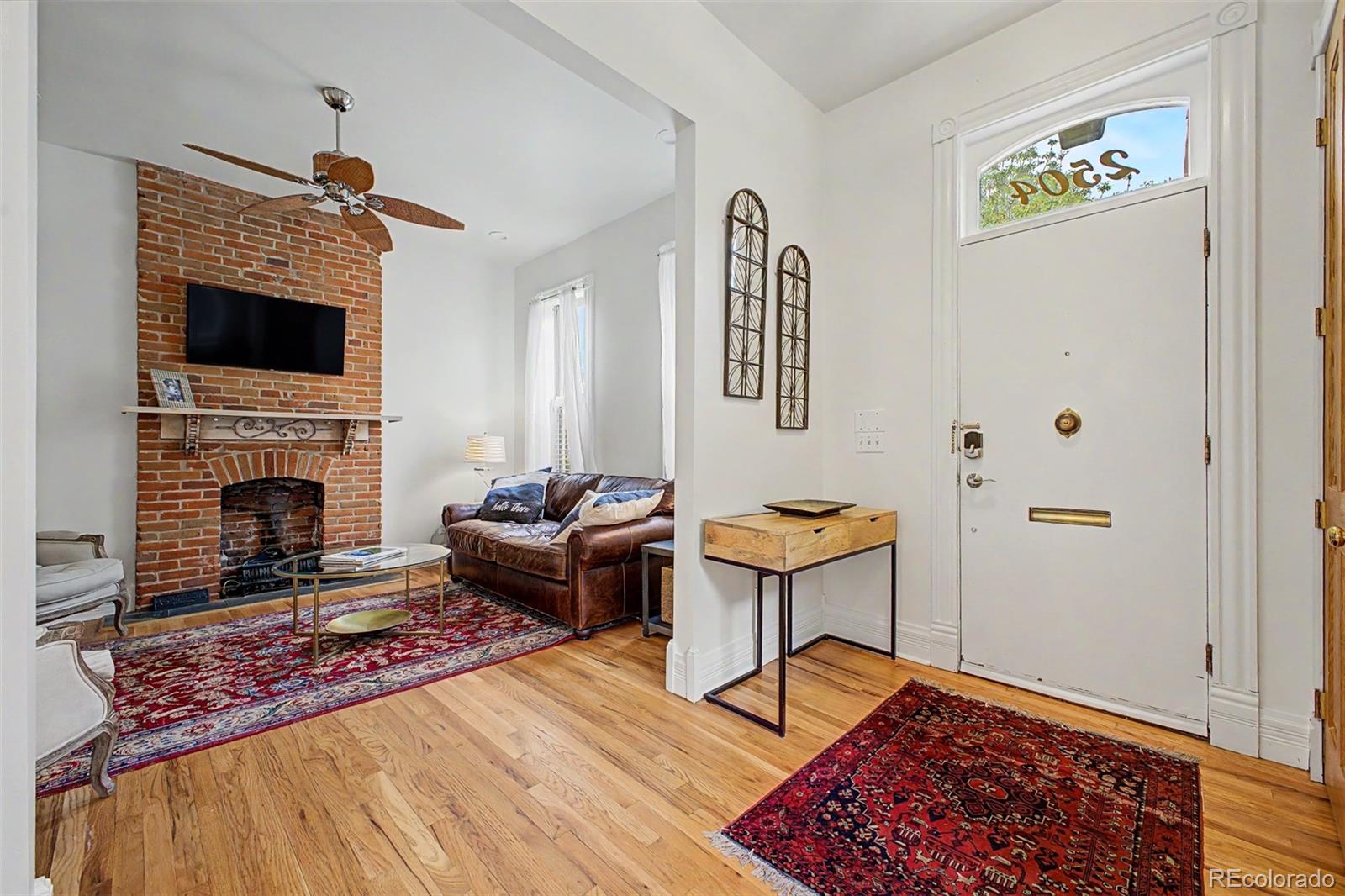 2504 Glenarm Place Denver CO 80205
