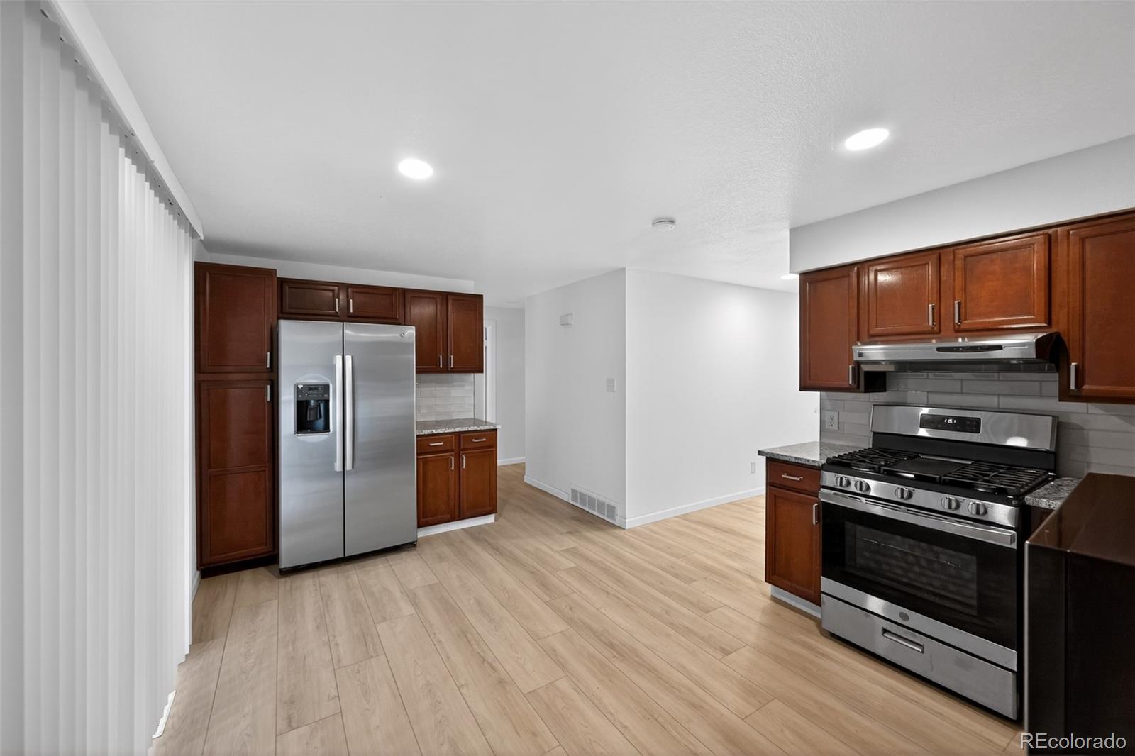 941 S Ironton Street Aurora CO 80012