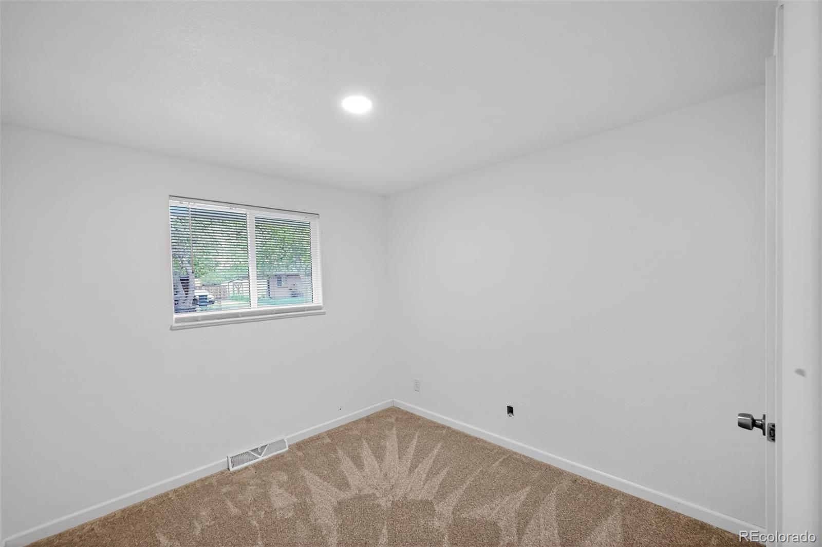941 S Ironton Street Aurora CO 80012