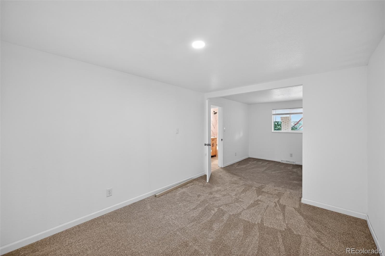 941 S Ironton Street Aurora CO 80012