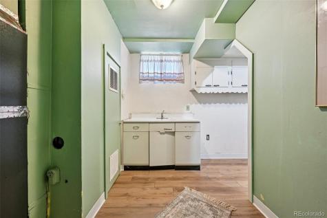 1055 N 18th Street Colorado Springs CO 80904