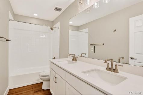 7318 S Yantley Way Aurora CO 80016