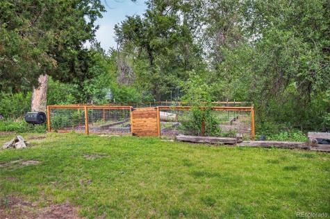 1050 Pikeview Street Lakewood CO 80215