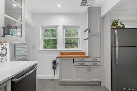 1050 Pikeview Street Lakewood CO 80215