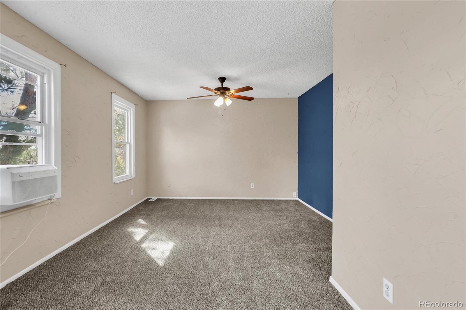 1024 S Mobile Street Aurora CO 80017