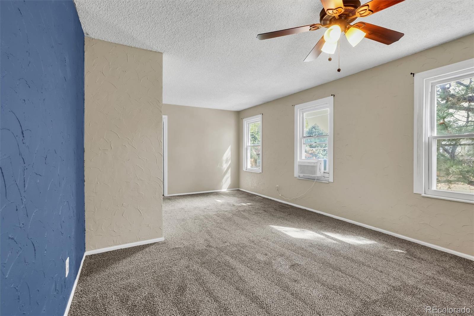 1024 S Mobile Street Aurora CO 80017