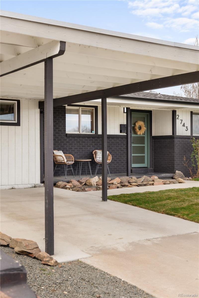 2743 S Meade Street Denver CO 80236