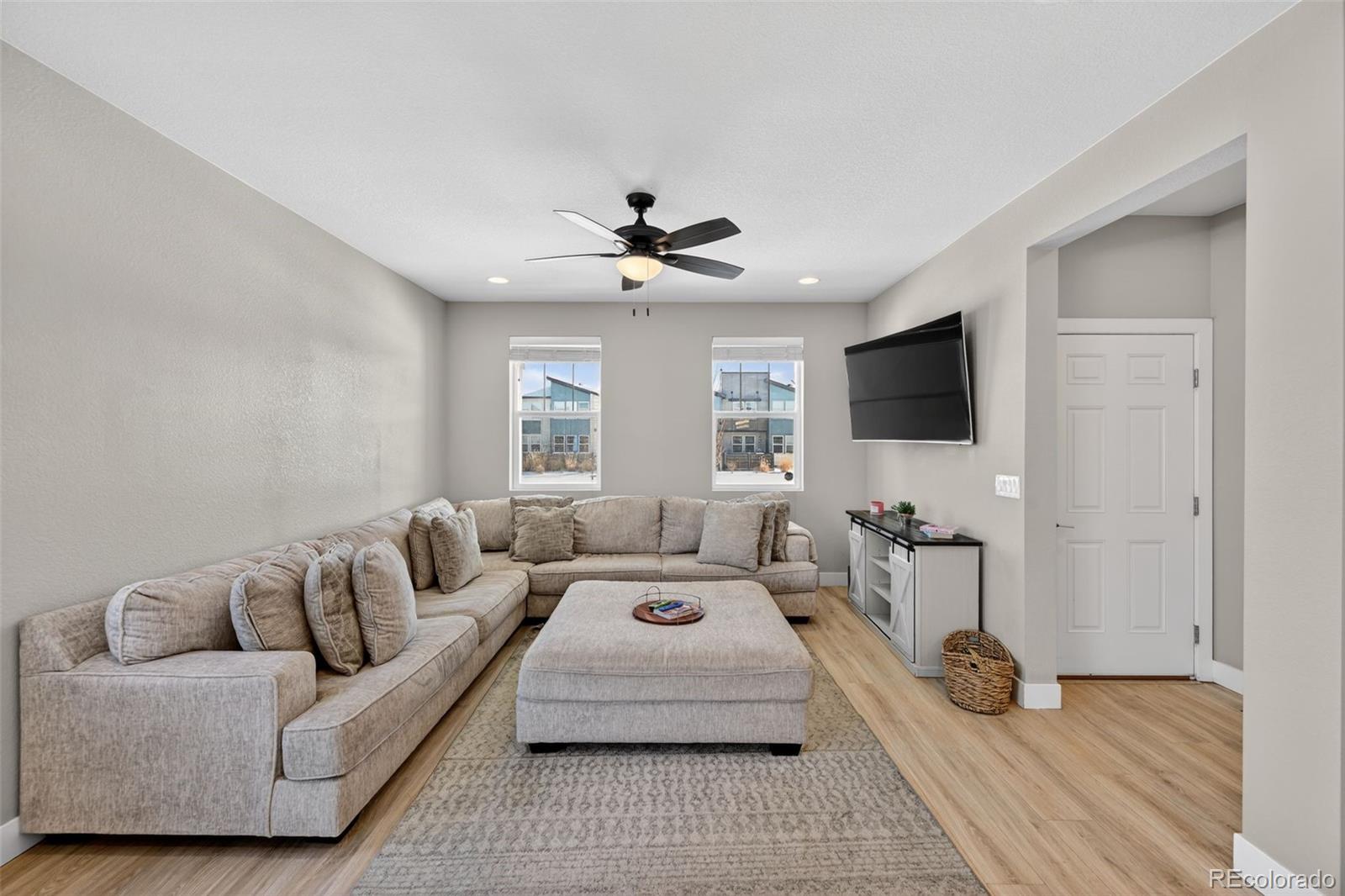 4785 N Kittredge Street Denver CO 80239