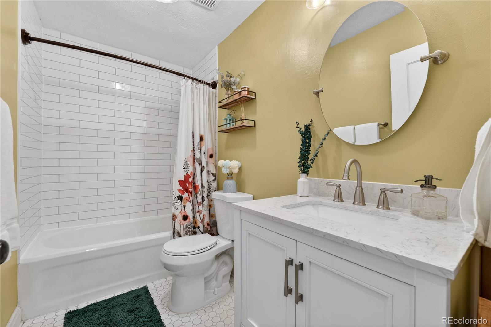 2720 S Logan Street Englewood CO 80113
