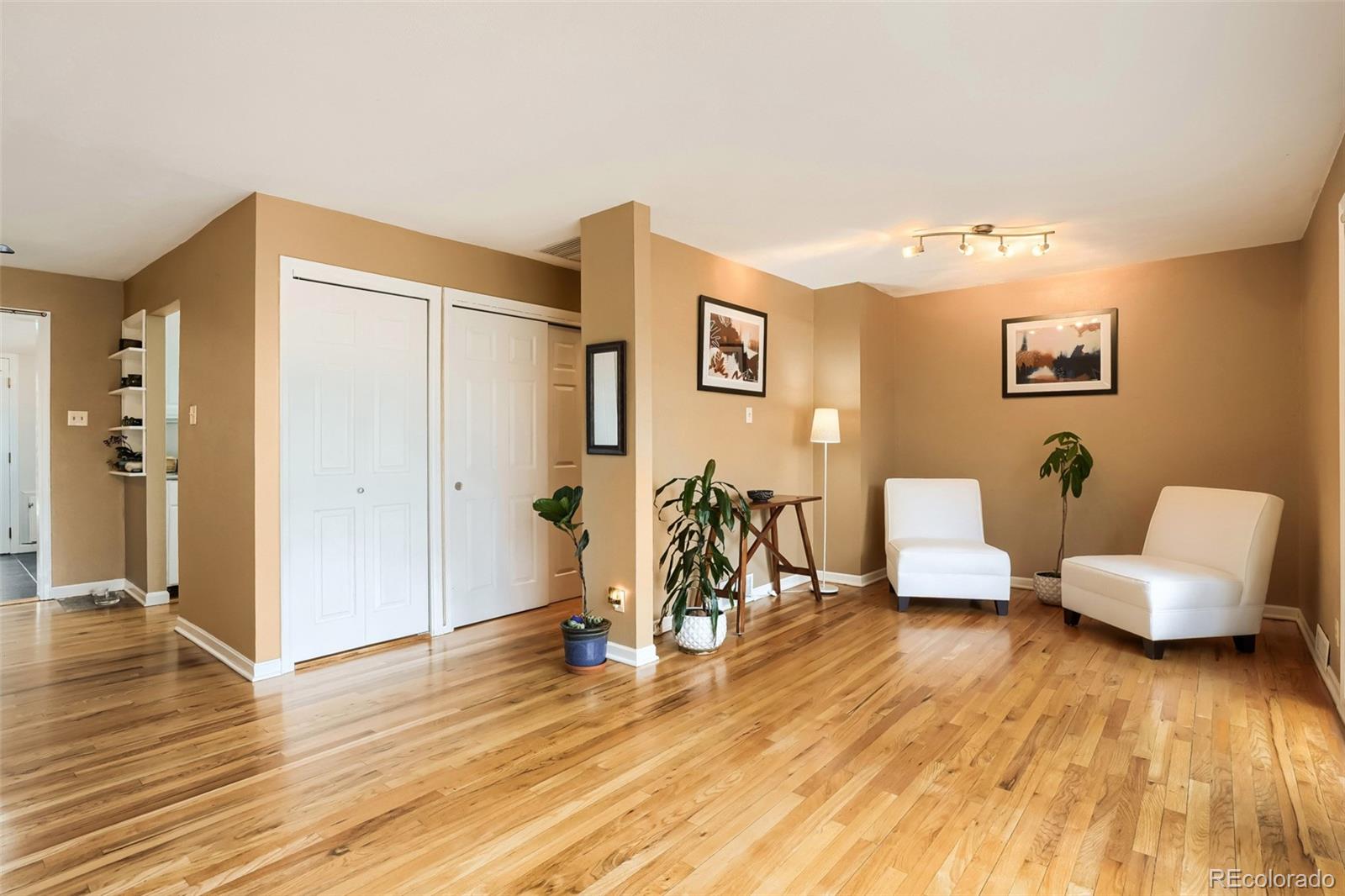 1425 S Hudson Street Denver CO 80222