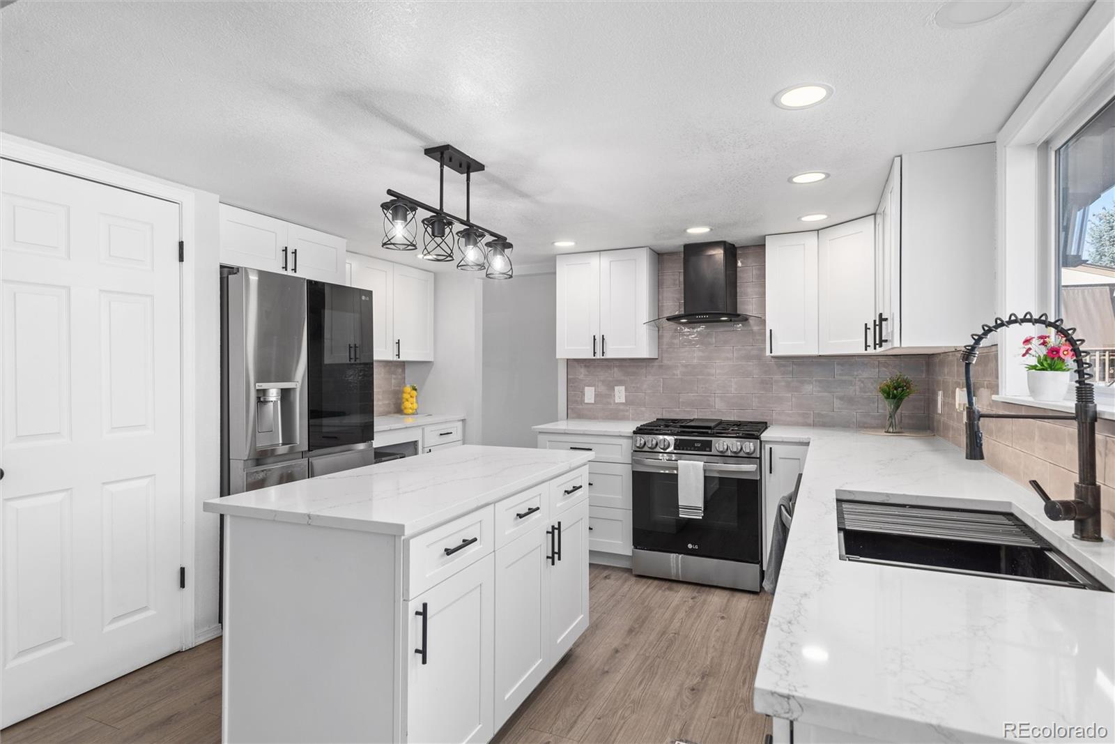 2042 S Moline Way Aurora CO 80014