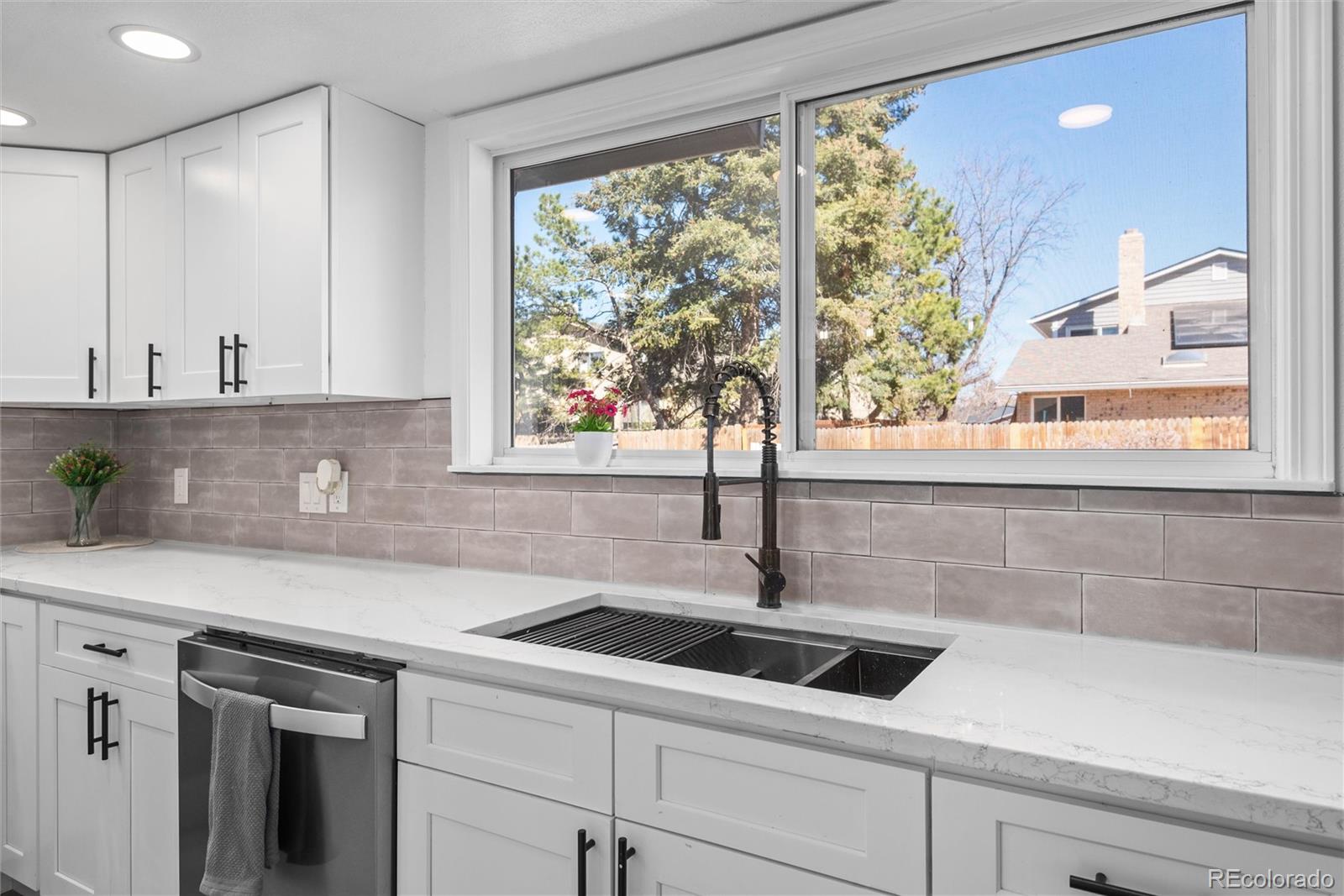 2042 S Moline Way Aurora CO 80014