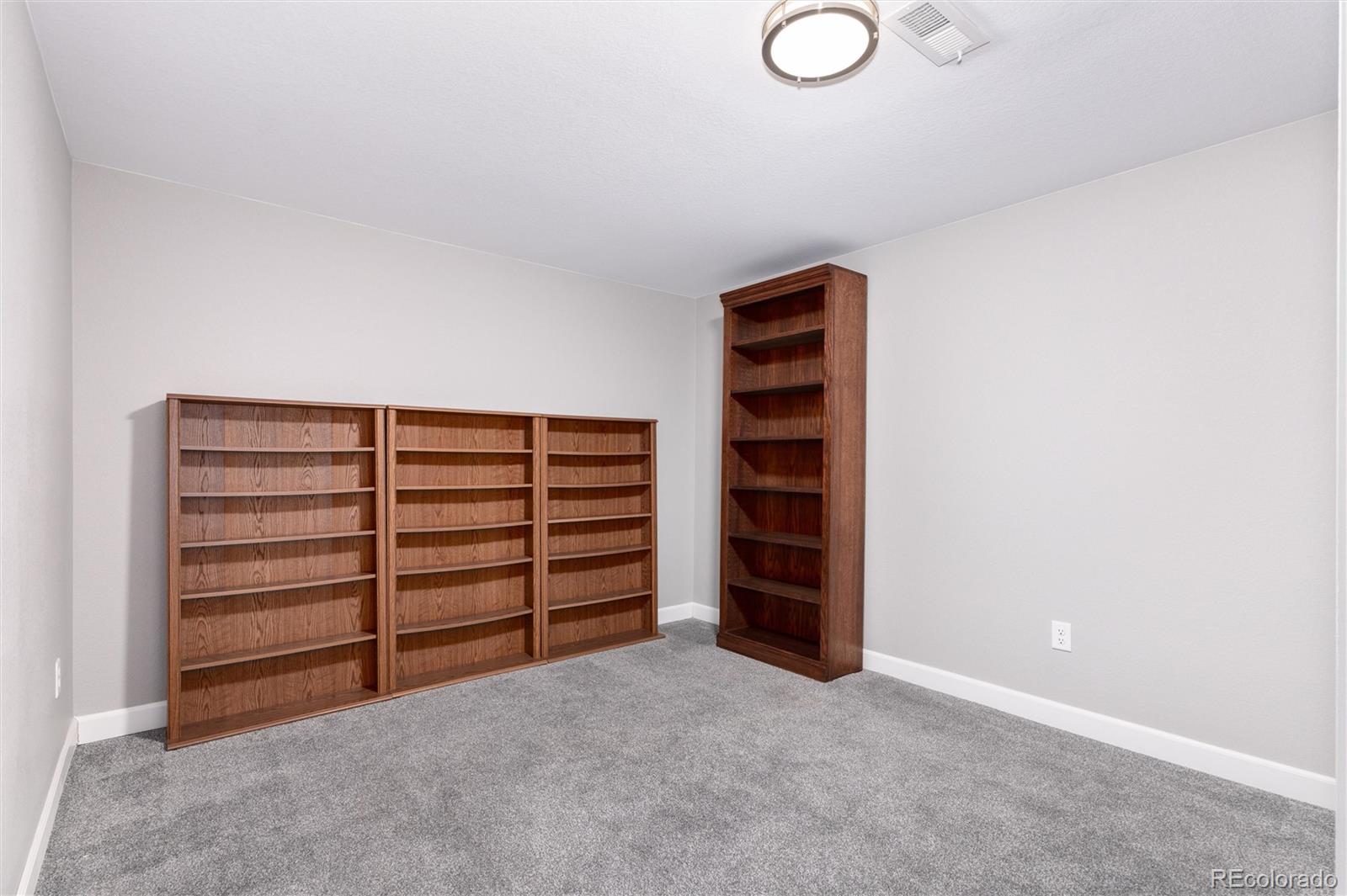 6807 S Riverwood Way Aurora CO 80016