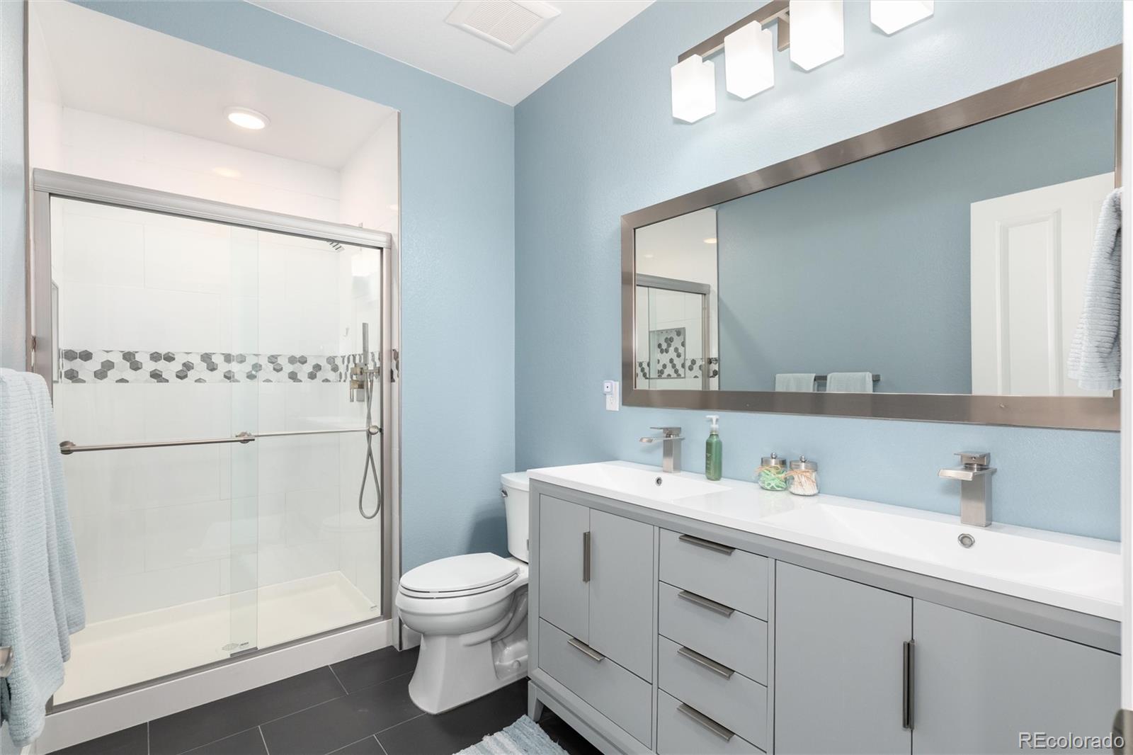 6807 S Riverwood Way Aurora CO 80016