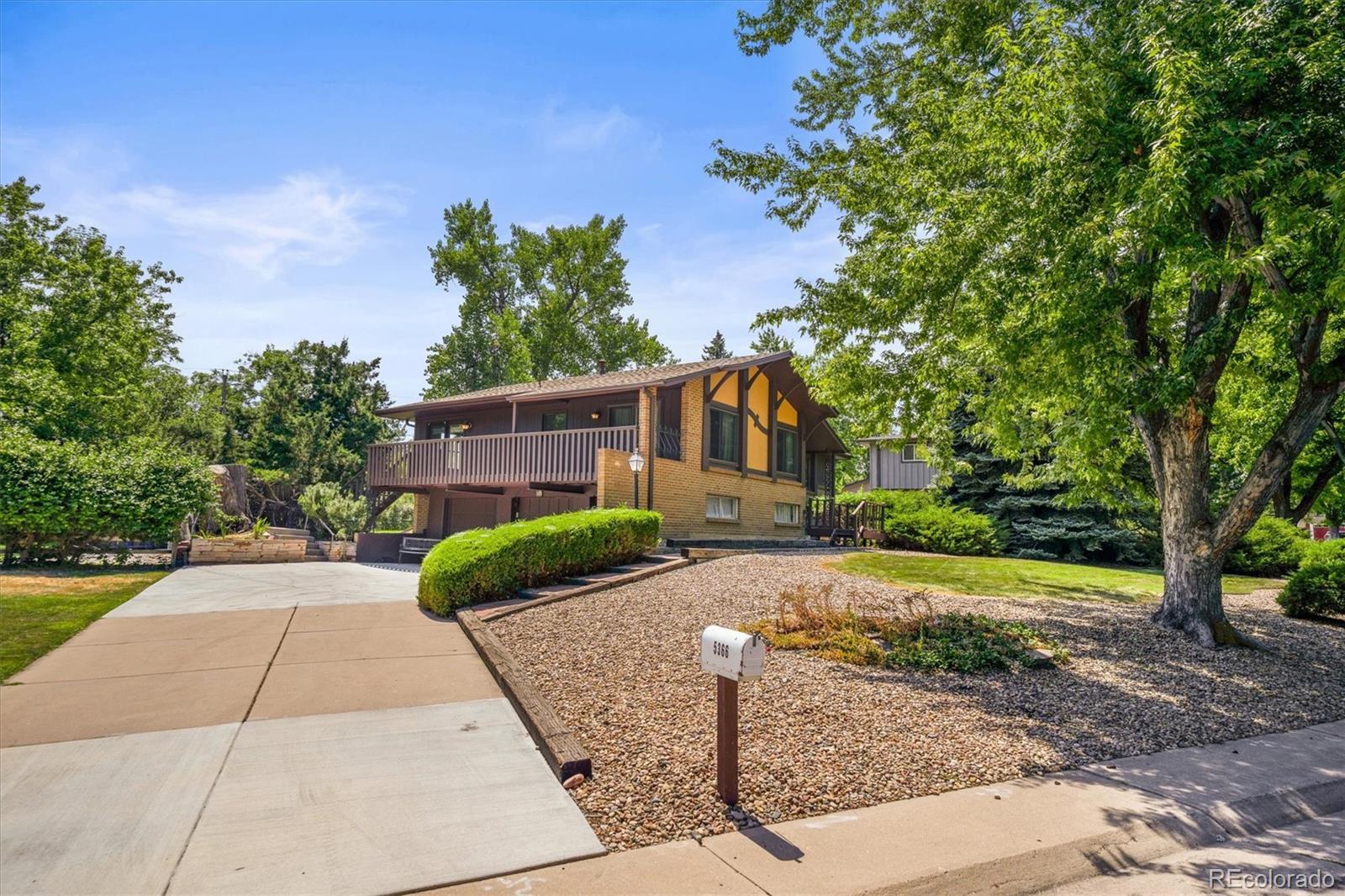 5366 W Portland Drive Littleton CO 80128