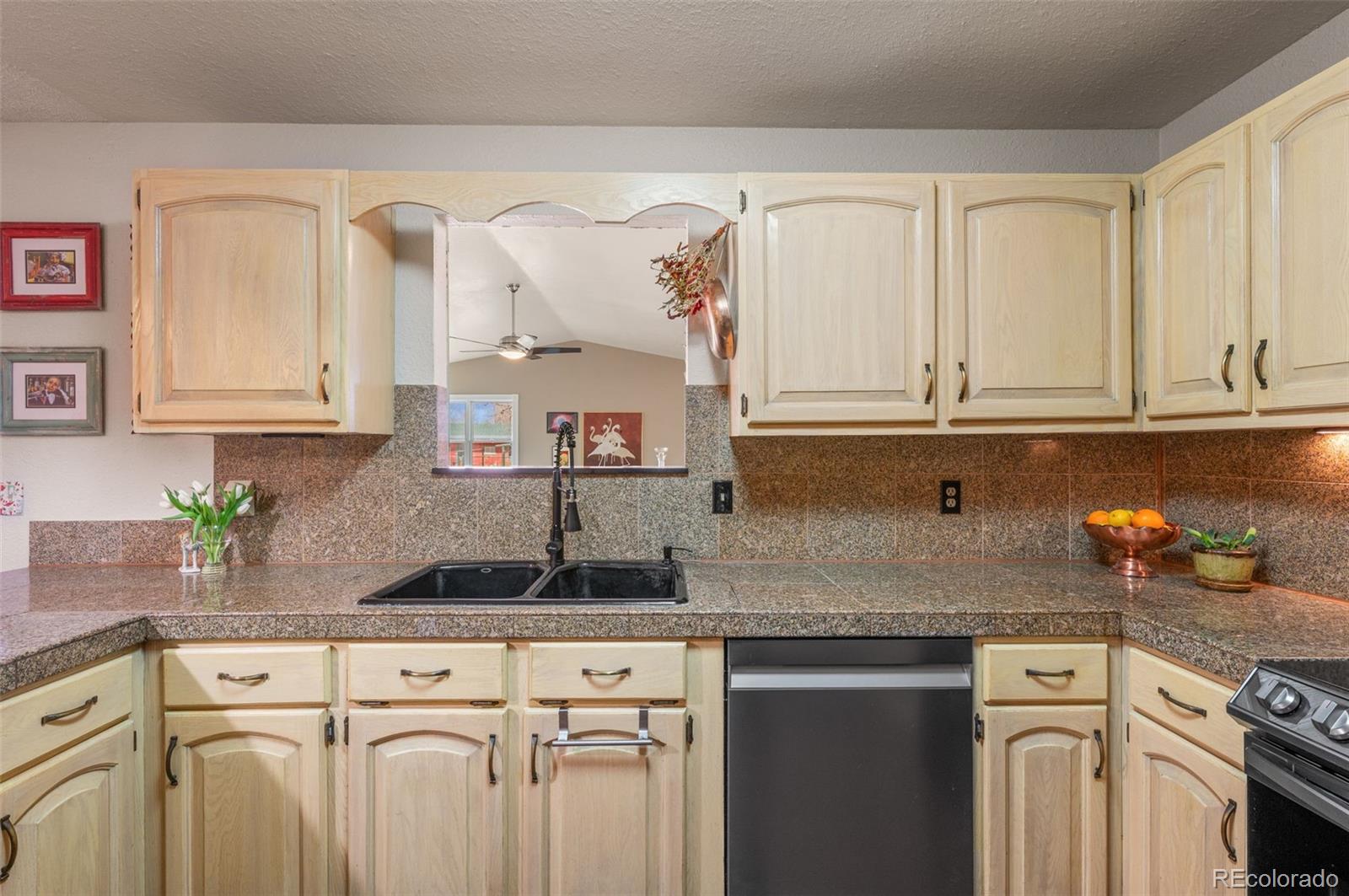 6263 Laodicea Road Longmont CO 80503