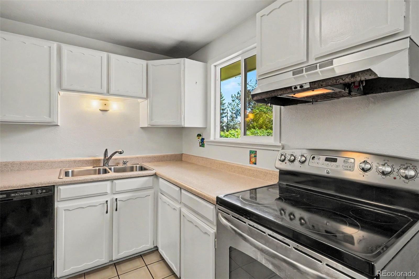 3046 S Alton Court Denver CO 80231
