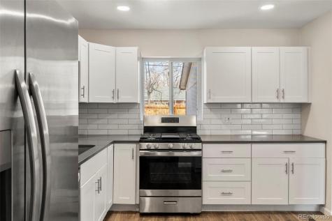 778 Troy Court Aurora CO 80011